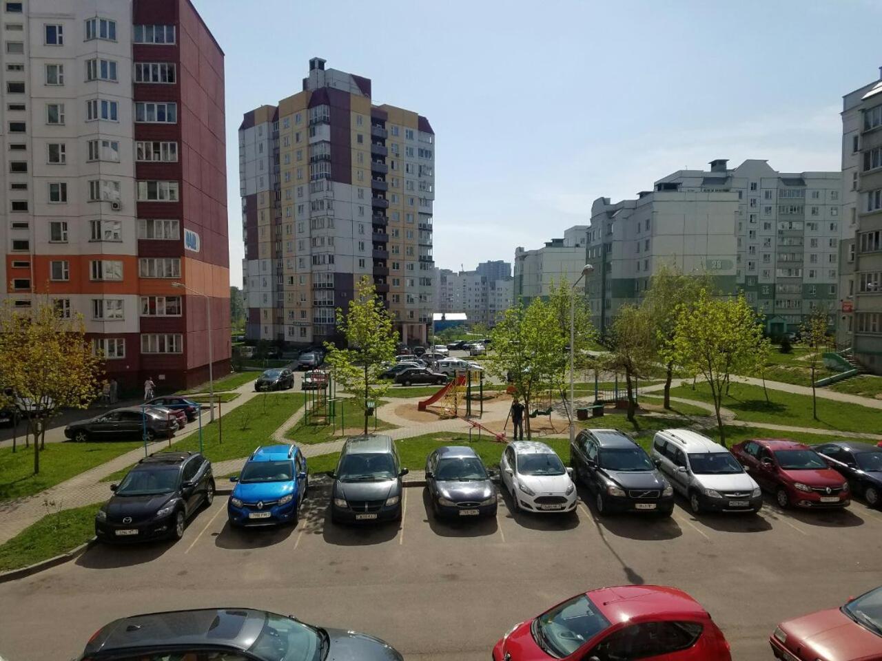 Apartment On Metro Mihalova Minsk Exteriér fotografie